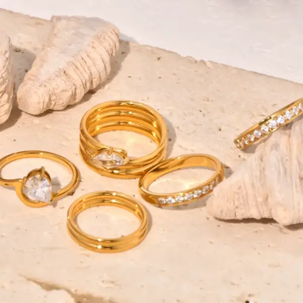 Wholesale 304 Stainless Steel Water Droplets PVD Coated Zircon 18K Real Gold Plated Vintage Style Classic Style Affordable Luxury Style Rings