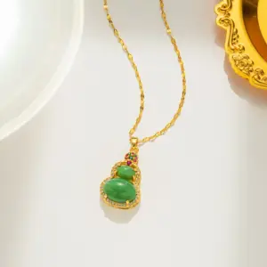 8944 Gourd Necklace