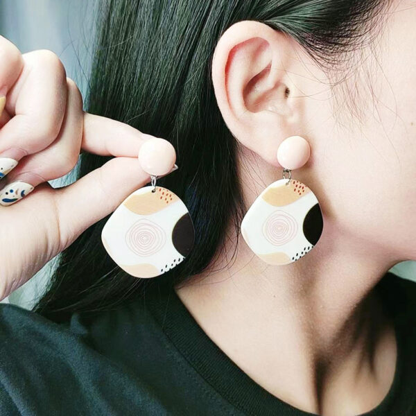 oly-ff39c627a71d9d5284337b7942628dcb Wholesale Korean Cartoon Rainbow Contrasting Color Earrings Summer Small Fresh Stylish Temperament Acrylic Earrings Earrings for Women