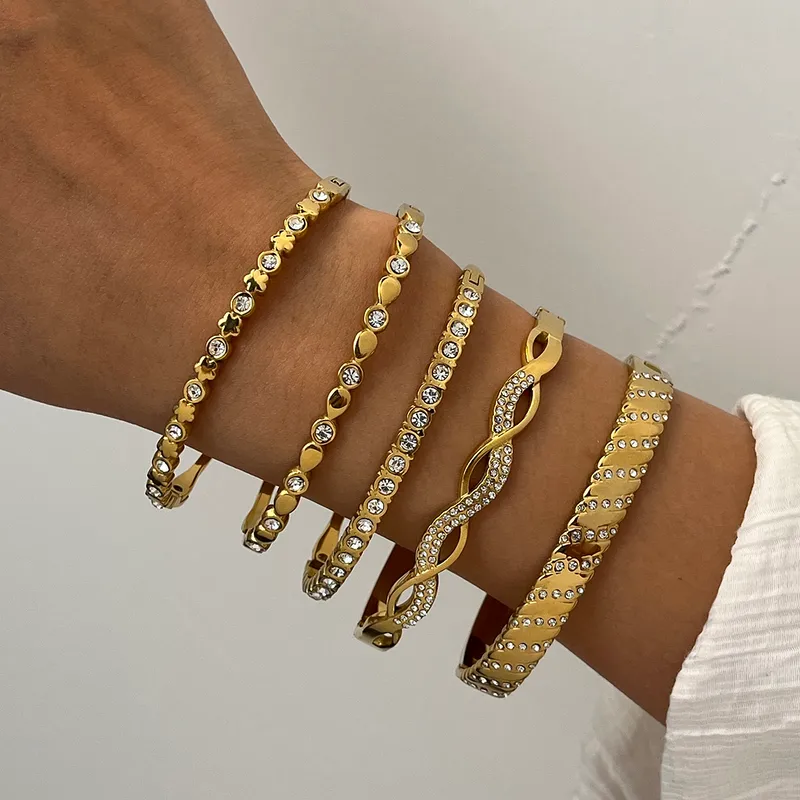 Wholesale Elegant Simple Stainless Steel 18K Gold Embedded Zircon Flower Waterop Bracelet Luxury Jewelry Aessories For Women