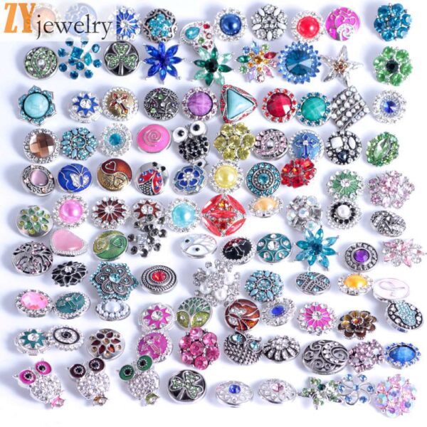 Wholesale Yiwu jewelry foreign trade explosions button diy jewelry accessories bracelet pendant earrings accessories wholesale manufacturers Four