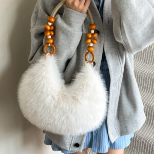 Wholesale Plush tote bag, stylish and sophisticated shoulder bag.