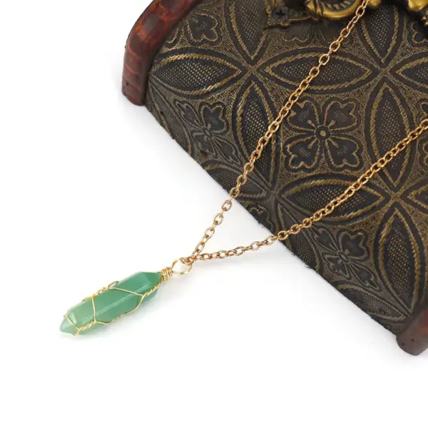 Wholesale Simple Style Hexagon Prism Natural Stone Copper Handmade Pendant Necklace 1 Piece