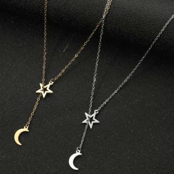 PVD Coated 18K Gold Real Gold Plated Star Moon 201 Stainless Steel Modern Style Simple Style Waterproof Non Tarnish 201 Stainless Steel Pendant Necklace