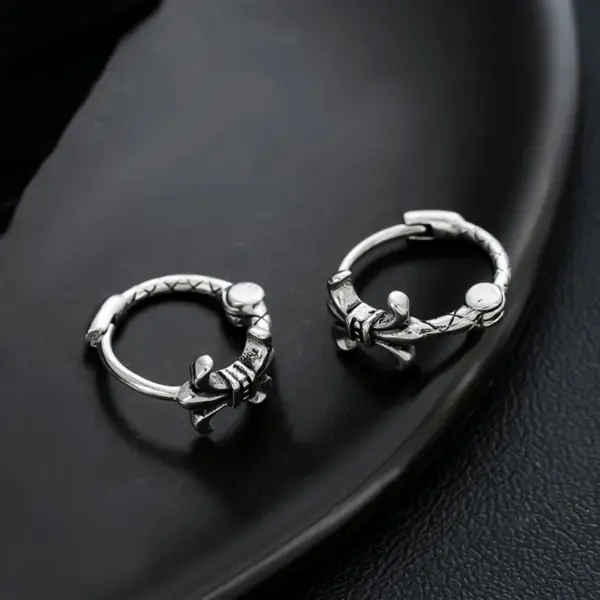 Wholesale Unisex Titanium Steel Cross Earrings Non-Fading Vintage Anchor Design Versatile Jewelry Unisex