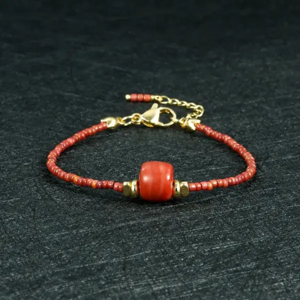 Wholesale Geometric Beaded Chain Bracelet With 18K Real Gold Plated Glass Beads, 0.03µm Thickness, Unisex Design