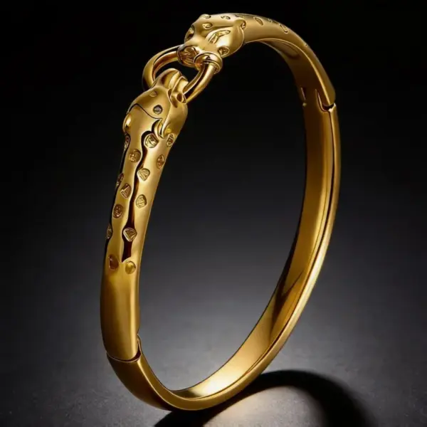 Wholesale Heart Shape Gold Bangle For Women, Waterproof Non Tarnish 304 Stainless Steel With Rhinestones Inlay