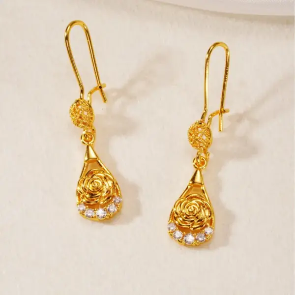 Wholesale Electroplated Brass Drop Earrings For Women Featuring 14K Real Gold Plated Material With 0.03µm Thickness