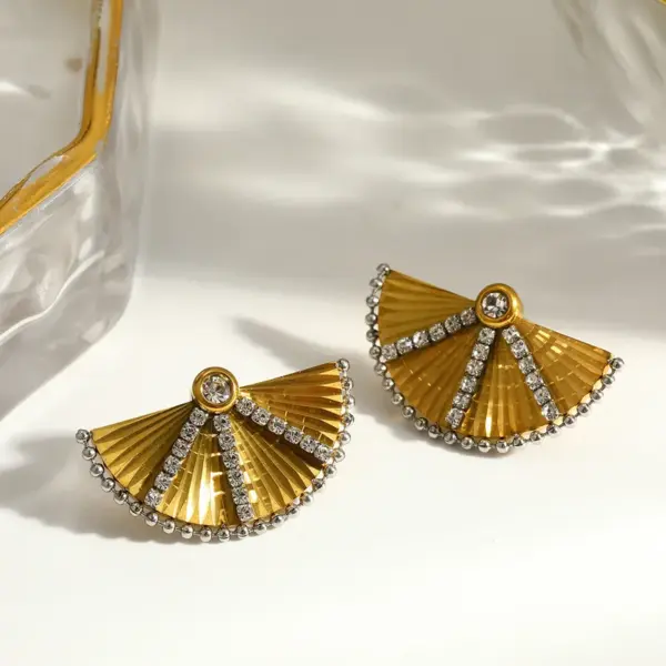 Wholesale Sector Independence Day Women's 304 Stainless Steel Stud Earrings With 18K Gold Plating And Zircon Inlay