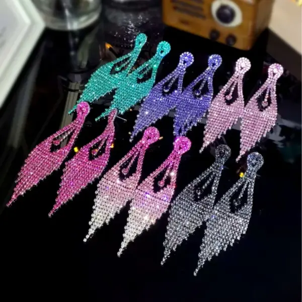 Wholesale Elegant Long Rhinestone Earrings With Tassels, Geometric Design For Women, Bridal Wedding Silver-Plated Water Drop Earrings