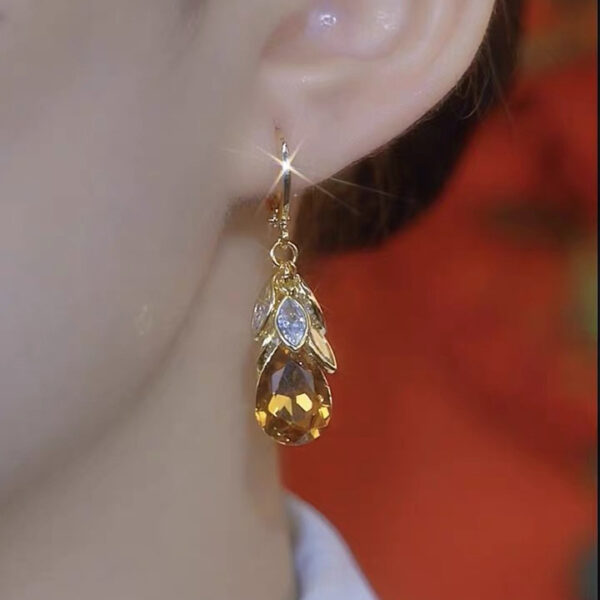 oly-01ac2a4e9593dcc64bfa5b946a889a1e Wholesale Exquisite Light Luxury Design brown Wheat Ear Drops Ear Atmospheric Fashion Elegant Trend Earrings