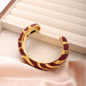 Red enamel bracelet