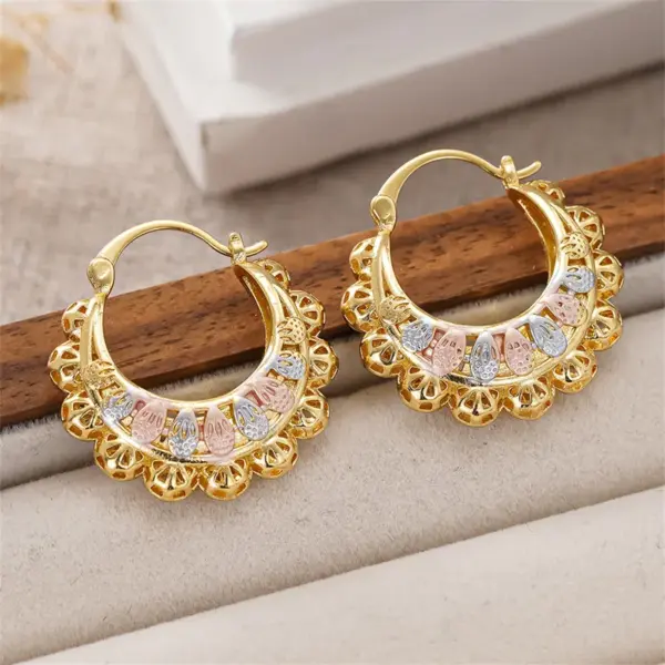 Wholesale Three-dimensional Geometric Earrings For Women In Copper With KC Golden Plated Water Plating And 0.03µm Coating Thickness