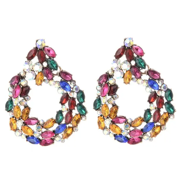 Wholesale 1 Pair Retro Flower Steel Needle Inlay Artificial Pearls Zircon Women's Earrings
