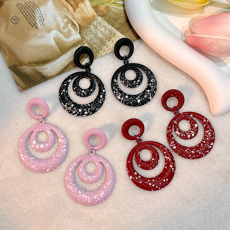 Wholesale European and American Hot Sale Color Geometric Circle Earrings Women Alloy Spray Paint Exaggerated Earrings Fashion Creative Spot Earrings