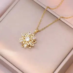 X0569 Gold Rotating Flower Necklace