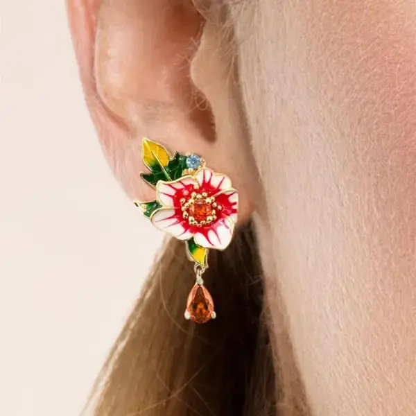 Wholesale Women’s Flowers Drop Earrings With Claw Setting, Copper Base With KC Golden Water Plating, Inlaid Zircon Stones