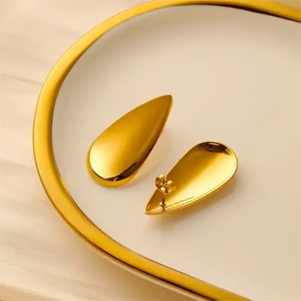Wholesale 302 Stainless Steel Geometric Water Droplets Electroplated Golden Plated IG Style Casual Elegant Ear Studs