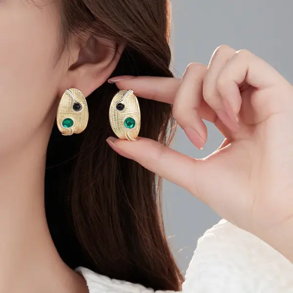 Wholesale Geometric Earrings For Women Featuring Copper Ear Pins And Turquoise Inlay In Green