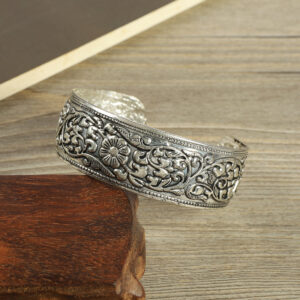 26-Embossed pattern