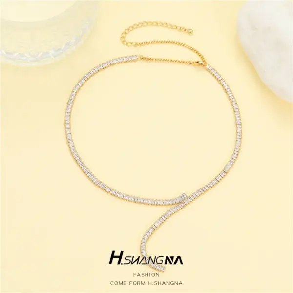 Wholesale Women’s Long Snake Chain Necklace With Tassel Craft, Electroplated Copper Featuring Zircon Inlay