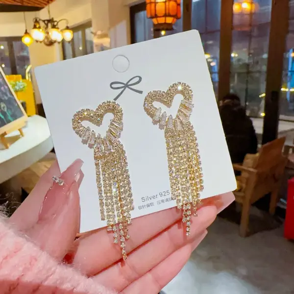 Wholesale 1 Pair Glam Heart Shape Copper Inlay Zircon Drop Earrings