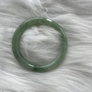 Medium width - emerald color