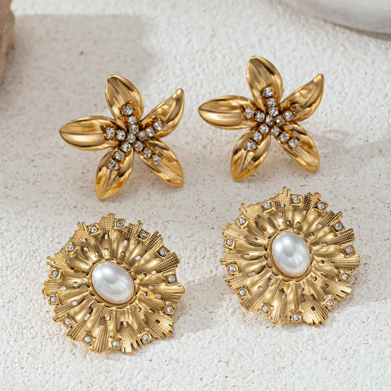 Wholesale Taina 304 Stainless Steel Earrings Light Luxury Niche Flower Pearl Zircon Inlaid Vacuum Electroplated 18K Real Gold Non-Fading Hot-Selling Item