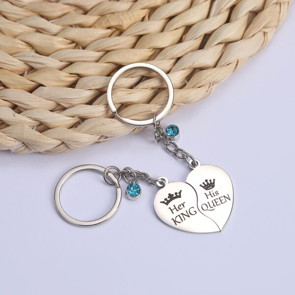oly-0528fef08216444a8328a209b8c1ffda Wholesale stainless steel creative keychain pendant couple's two-petal heart Diamond key ring bag ornaments