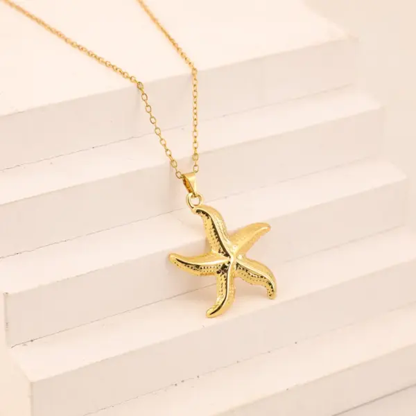 Wholesale Waterproof Non Tarnish Star Stud Earrings For Women With 0.03µm 18K Real Gold Plated 304 Stainless Steel Water Plating
