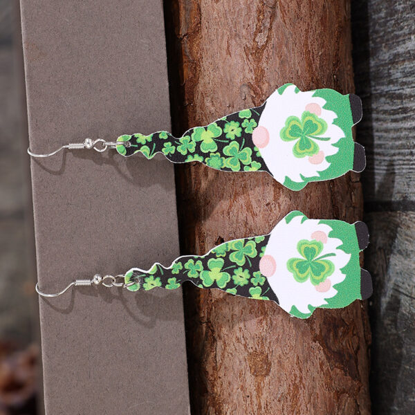 oly-054d8a39fc1c165b643c409947e4662f Wholesale St. PA Festival dwarf elf Clover leather earrings retro style earrings