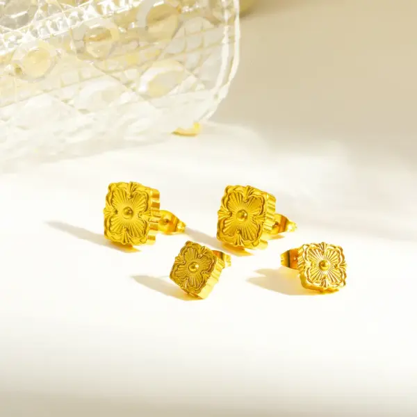 Wholesale Asymmetrical Rhombus Stud Earrings For Women In 304 Stainless Steel With 18K Real Gold PVD Coated Plating 0.03µm Thickness