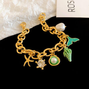 Green starfish and conch bracelet