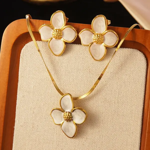Wholesale 304 Stainless Steel Plastic Flower Electroplating PVD Coated Stone-Free 18K Gold Plated Imitation Gold Golden Plated Casual Elegant Cute Snake Chain Multicolor-Golden Yellow Earrings Necklace Jewelry Set