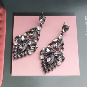 Transparent / Black