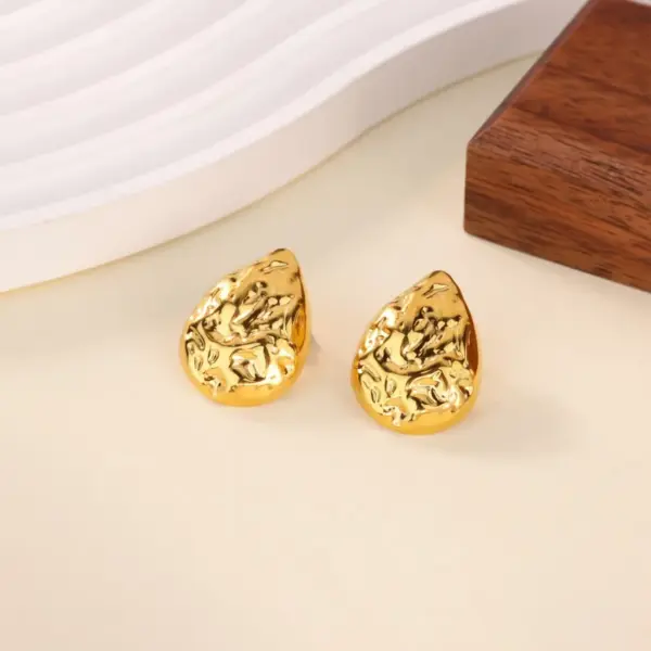 Wholesale Lucky Heart Stud Earrings For Women, Waterproof Non Tarnish 304 Stainless Steel With 18K Real Gold PVD Coated Plating 0.03µm-0.05µm