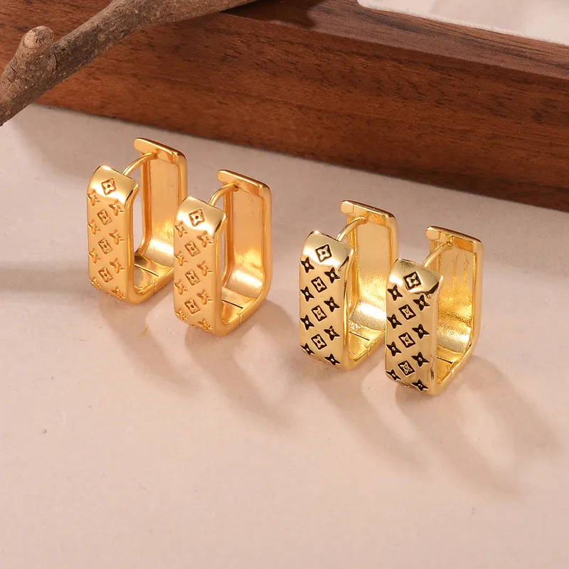 Wholesale Hypoallergenic Flowers Stud Earrings For Women In Copper With KC Golden Plated UV Plating And 0.03µm Thickness