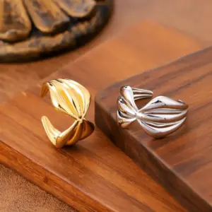 Wholesale Vintage Style Bow Tie Open Ring For Women In 304 Stainless Steel With Electroplated Gold Plating