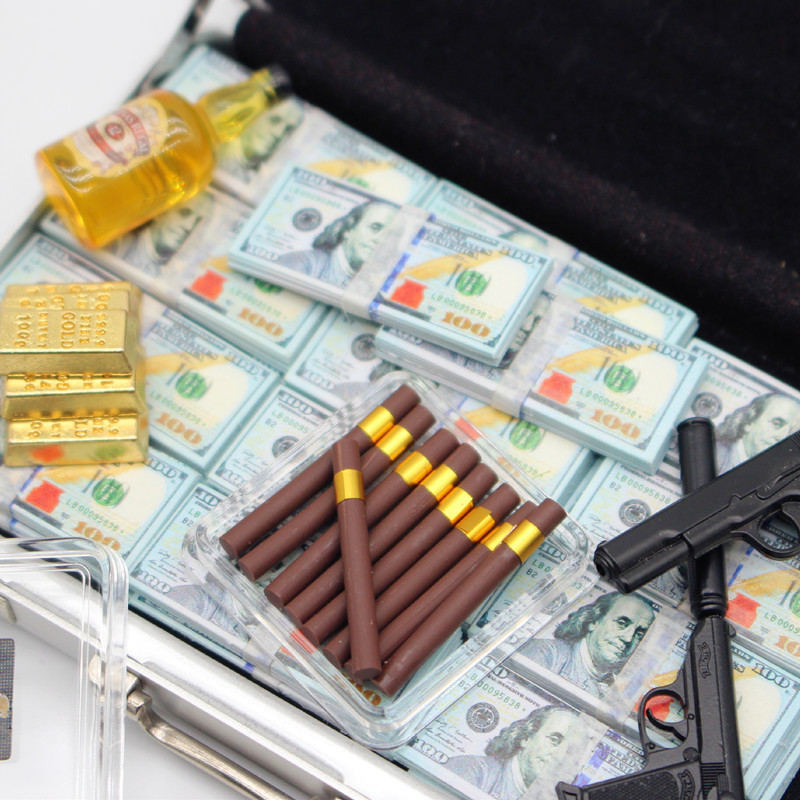 Wholesale Dollhouse Dollhouse simulation cigar box set military miniature food and play soldier Model surrounding scene