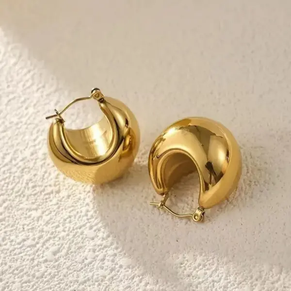 Wholesale PVD Coated 18K Gold Plated Solid Color 304 Stainless Steel Retro Simple Style Classic Style Waterproof Non Tarnish Earrings