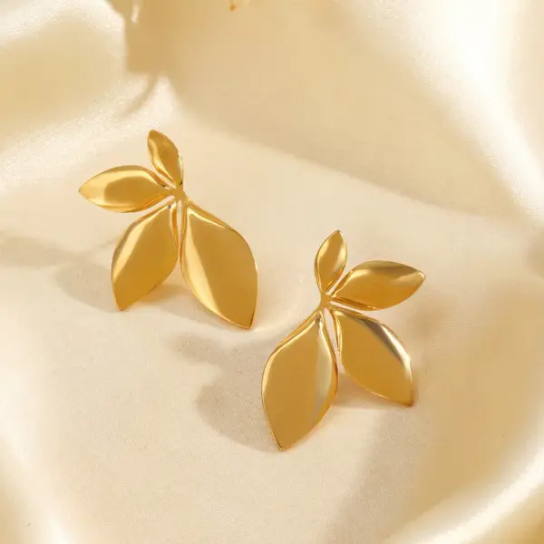 Wholesale Ion Plating (IP) 18K Gold Plated Leaf 304 Stainless Steel Simple Style Classic Style Waterproof Non Tarnish Ear Studs