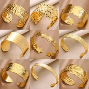Wholesale 304 Stainless Steel Iron Geometric PVD Coated Real Gold Plated Retro Classic Style Waterproof Non Tarnish Plating Bangle