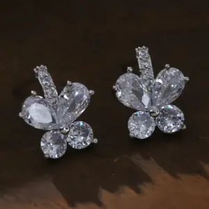 NS934-4 / Zircon
