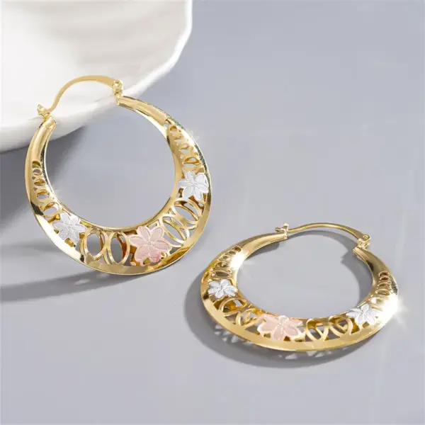 Wholesale Three-dimensional Flowers Earrings For Women In Copper With KC Golden Water Plating And 0.03µm Thickness