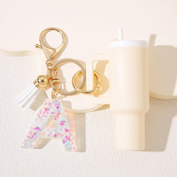 oly-09cc80ffbdd6bb41590422caa91df749 Wholesale Mixed color rose red sequins English letter key chain resin 26 letters in stock women charm key chain