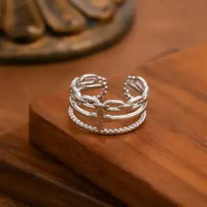 Silver / Average Size / 41#