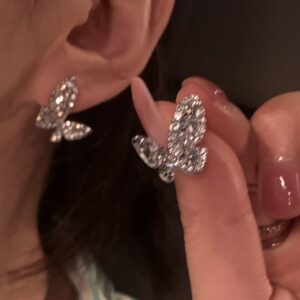 oly-0b05575e2bdd80e51aa9f550a9c12fe2 Wholesale Full Diamond Shiny Butterfly Ear Clip, Elegant Lady's Pierced Earrings, Niche Design, High-End Cold Style Earrings for Women
