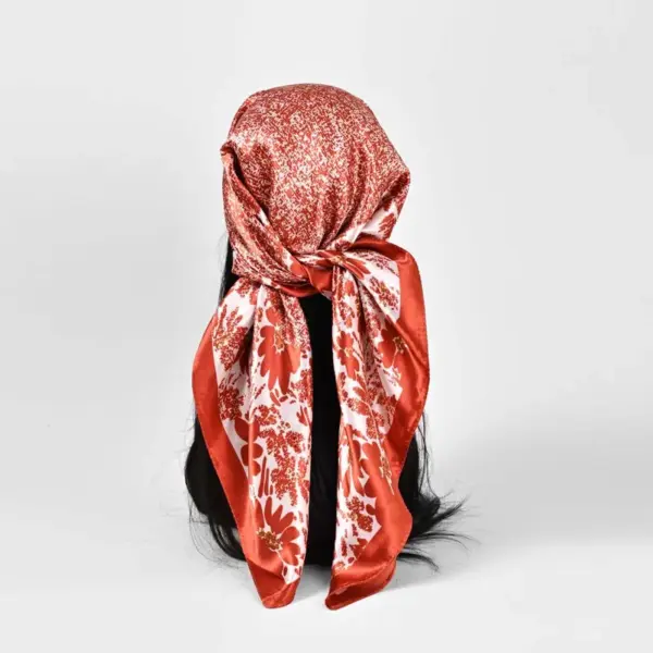 Wholesale Casual Ladies Printed Silk Scarf 90cm Decorative Chain Pattern Headscarf Hair Scarf Polyester Satin All Season Floral Design