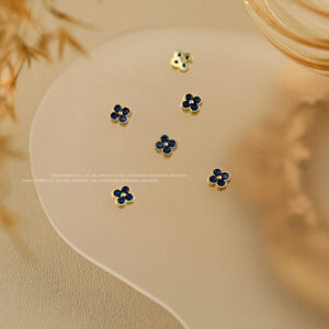 Single sapphire blue zircon small four-leaf clover-gold #11