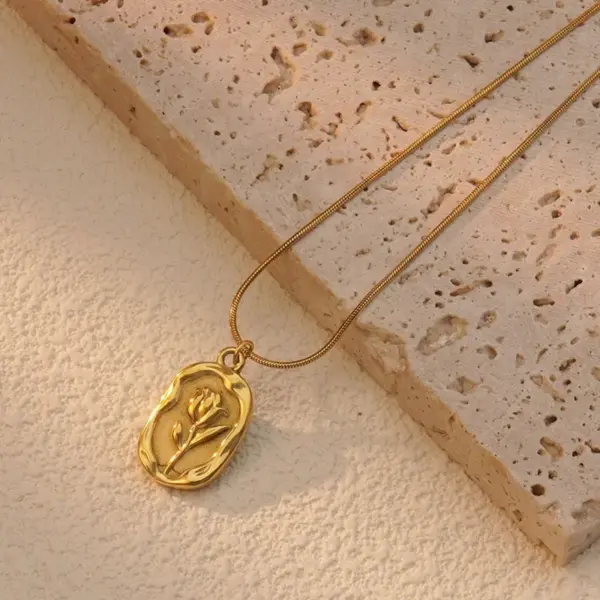 Wholesale 201 Stainless Steel 304 Stainless Steel Plastic Tulip Ion Plating (IP) Acrylic 18K Gold Plated Elegant Waterproof Non Tarnish Inlay Multicolor-Golden Yellow Pendant Necklace